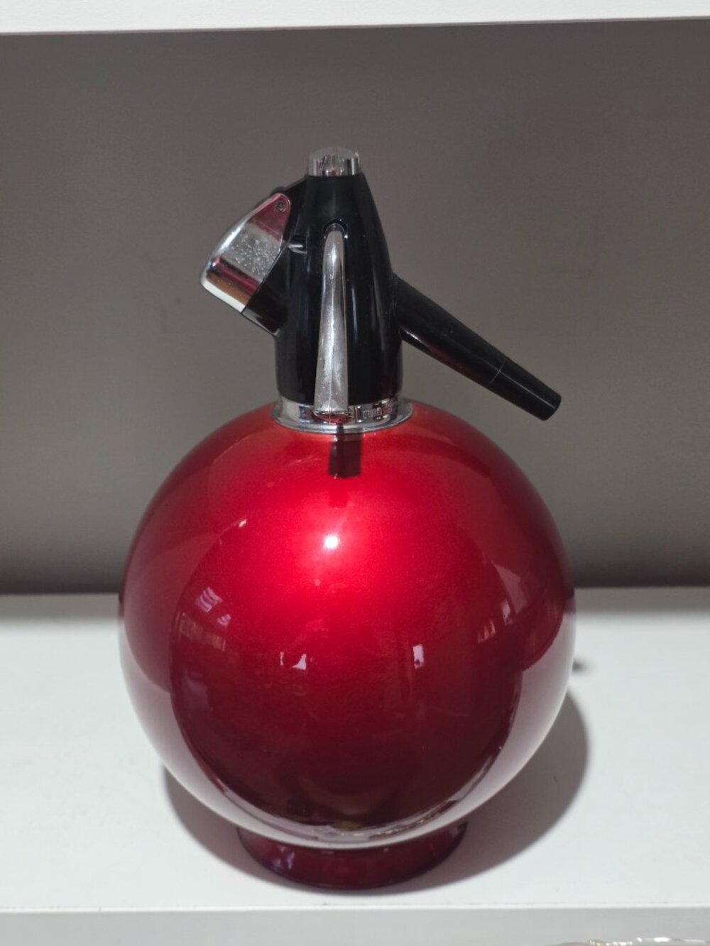 Vintage Sparklets BOC Globemaster Red Soda Siphon England